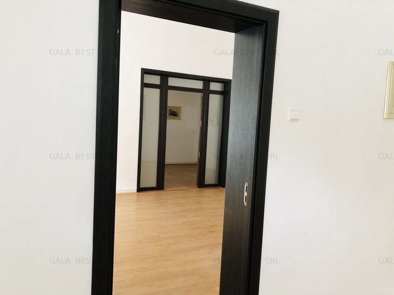 Piata Muncii, Vatra Luminoasa, casa 150 mp, nemobilata